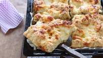 Focaccia allo stracchino Focaccia allo stracchino