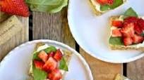 Strawberry Mascarpone Triscuit Bruschetta Strawberry Mascarpone Triscuit Bruschetta
