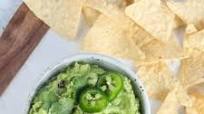 How to Make Guacamole (and store it!) How to Make Guacamole (and store it!)