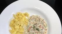 Spaetzle with Minced Meat and Cheese Sauce Spaetzle with Minced Meat and Cheese Sauce