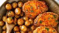 Honey Mustard Pork Chops and Potatoes Skillet Honey Mustard Pork Chops and Potatoes Skillet