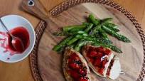 Strawberry-Glazed Grilled Chicken Breasts Strawberry-Glazed Grilled Chicken Breasts