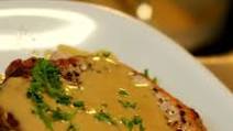 Pork Chops in Mustard Sauce (DASH Diet) Pork Chops in Mustard Sauce (DASH Diet)