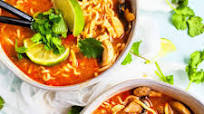 Spicy Slow Cooker Pad Thai Chicken & Ramen Soup Spicy Slow Cooker Pad Thai Chicken & Ramen Soup