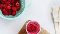 Noom Review (+ Tropical Raspberry Smoothie) Noom Review (+ Tropical Raspberry Smoothie)
