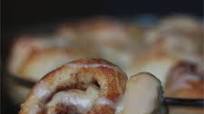 Cinnamon Rolls From Frozen Bread Dough - EASY Cinnamon Rolls From Frozen Bread Dough - EASY