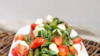 Grilled Asparagus Caprese Salad Grilled Asparagus Caprese Salad