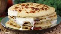 Tortita salvadoreña de frijoles con queso Tortita salvadoreña de frijoles con queso