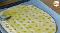 Focaccia, pan italiano con romero Focaccia, pan italiano con romero