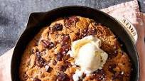 Rye-Cranberry Skillet Chocolate Chunk Cookie Rye-Cranberry Skillet Chocolate Chunk Cookie