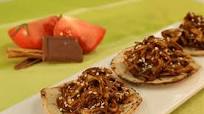 Tostadas de mole Tostadas de mole