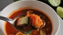 Caldo de camarón fresco con chile guajillo Caldo de camarón fresco con chile guajillo