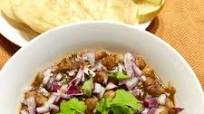 Chole - Puri (Spicy Chickpeas and Indian Fried Bread) Chole - Puri (Spicy Chickpeas and Indian Fried Bread)