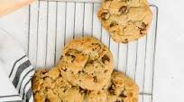 Light & Fluffy Keto Chocolate Chip Cookies Light & Fluffy Keto Chocolate Chip Cookies