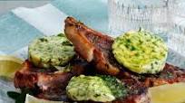 Keto lamb chops with herb butter