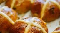 Hot Cross Buns (Breadmaker) Hot Cross Buns (Breadmaker)