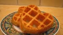Crunchy and Light Waffles for Two Crunchy and Light Waffles for Two