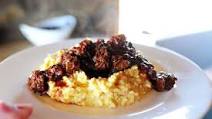 Spicy Stewed Beef with Creamy Cheddar Grits Spicy Stewed Beef with Creamy Cheddar Grits