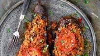 Karnıyarik (Turkish stuffed aubergine with meat) Karnıyarik (Turkish stuffed aubergine with meat)