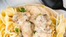 Crockpot Cream of Mushroom Chicken Crockpot Cream of Mushroom Chicken