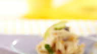 Tostadas de pollo con alioli de almendras Tostadas de pollo con alioli de almendras