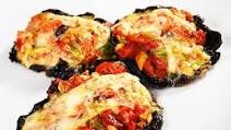 Low-Carb Veggie Mini-Pizzas Low-Carb Veggie Mini-Pizzas