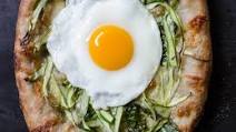Gjelina's Asparagus Pizza With Fontina, Garlic Confit, and a Fried Egg Gjelina's Asparagus Pizza With Fontina, Garlic Confit, and a Fried Egg