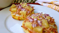 Hungry Girl's English Muffin Hawaiian Pizza Recipe Hungry Girl's English Muffin Hawaiian Pizza Recipe