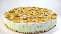 A Yummy Pistachio Almond Pudding Pie Perfect for Easter A Yummy Pistachio Almond Pudding Pie Perfect for Easter