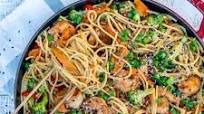 Easy Shrimp Stir Fry Noodles Easy Shrimp Stir Fry Noodles