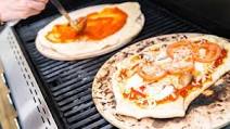 BBQ Grilled Pizza BBQ Grilled Pizza