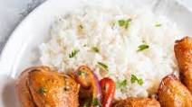 Pollo Guisado Dominicano (Dominican Stewed Chicken Recipe) Pollo Guisado Dominicano (Dominican Stewed Chicken Recipe)