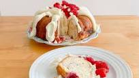 Best White Chocolate Raspberry Bundt Cake {Nothing Bundt Cake Copycat Recipe} Best White Chocolate Raspberry Bundt Cake {Nothing Bundt Cake Copycat Recipe}
