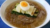 Mul-naengmyeon (Korean cold noodles in chilled broth) 물냉면 Mul-naengmyeon (Korean cold noodles in chilled broth) 물냉면