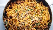 Simple Beef Linguine Pasta with Parmesan and Basil Simple Beef Linguine Pasta with Parmesan and Basil