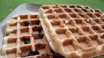 Banana-Nut Waffles (Gluten-Free and Vegan) Banana-Nut Waffles (Gluten-Free and Vegan)