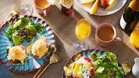 Build-Your-Own Eggs Benedict Build-Your-Own Eggs Benedict