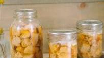 Canning Chicken (How to do it Safely) Canning Chicken (How to do it Safely)