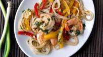 Rainbow Peppers and Shrimp With Rice Noodles Rainbow Peppers and Shrimp With Rice Noodles