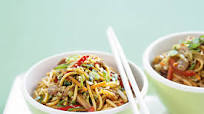 Spicy chicken Singapore noodles Spicy chicken Singapore noodles