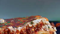 Crowd Pleasing Lasagna Crowd Pleasing Lasagna