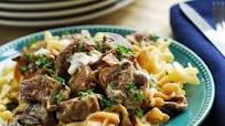 BEEF TIP STROGANOFF OVER EGG NOODLES - Dream Dinners BEEF TIP STROGANOFF OVER EGG NOODLES - Dream Dinners