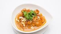 Make massaman chicken curry in a rice cooker Make massaman chicken curry in a rice cooker