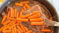 Easy Round Steak with Gravy and Carrots Easy Round Steak with Gravy and Carrots