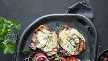 Grilled summer pork chops with Blue Cheese Grilled summer pork chops with Blue Cheese