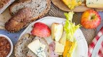 Classic British Ploughman's Lunch Classic British Ploughman's Lunch