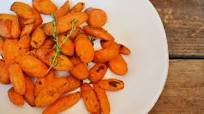 Roasted Carrots with Thyme Roasted Carrots with Thyme