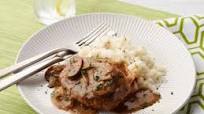 Hamburger Steaks with Onion and Mushroom Gravy Hamburger Steaks with Onion and Mushroom Gravy