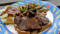 Old-Fashioned Hot Open-Faced Roast Beef Sandwich Old-Fashioned Hot Open-Faced Roast Beef Sandwich