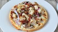 Garlic Chicken Alfredo Waffle Pizza – Low Carb, Gluten Free Garlic Chicken Alfredo Waffle Pizza – Low Carb, Gluten Free